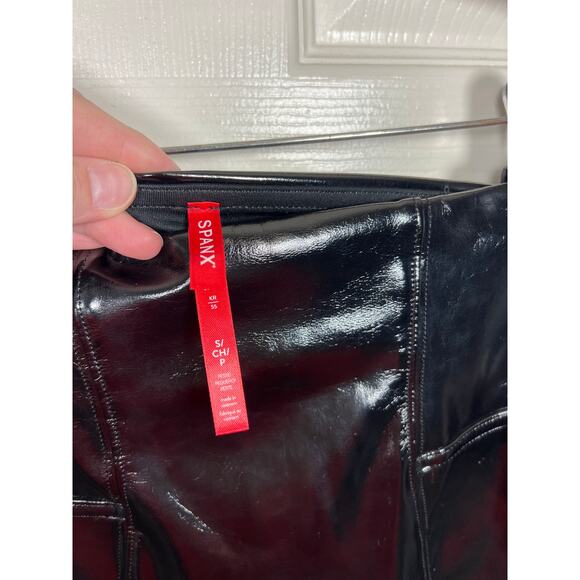 New Spanx Petite Small Faux Patent Vegan Leather Legging Black High Rise - Picture 9 of 12